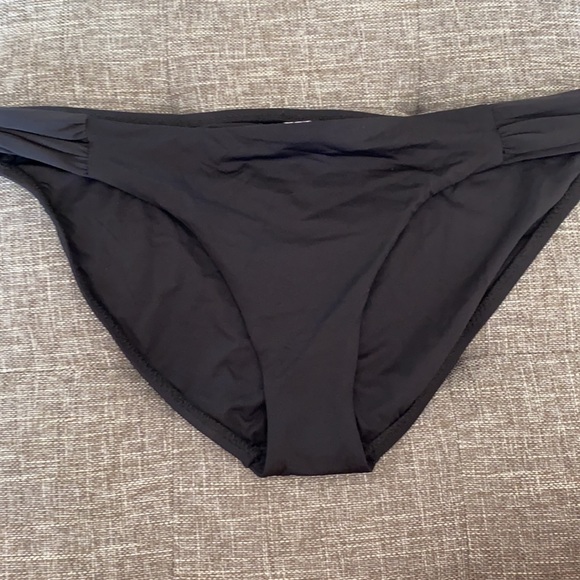 Becca Bikini L Top XL Bottom - Picture 6 of 8
